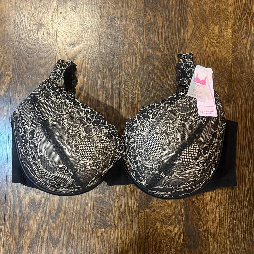 NWT Cacique Plunge Lace Bra- Black Lace, 44DD